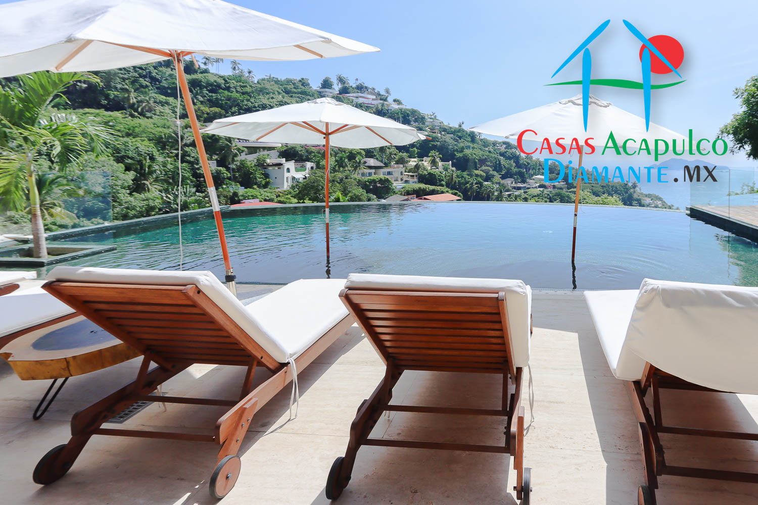 La Roqueta - Alberca y asoleadero 14